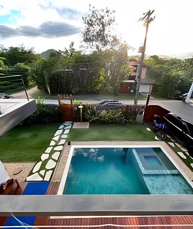 Casa Fiji Exclusive – 2 Suítes Master + 1 Tripla