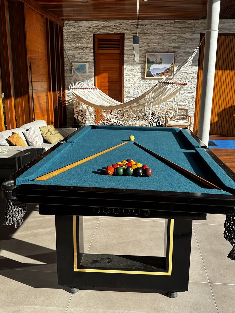 Casa Fiji Exclusive – 2 Suítes Master + 1 Tripla