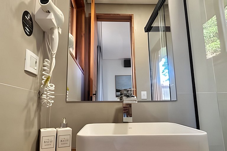 CASA FIJI Exclusive - 4 Suites - Itamambuca